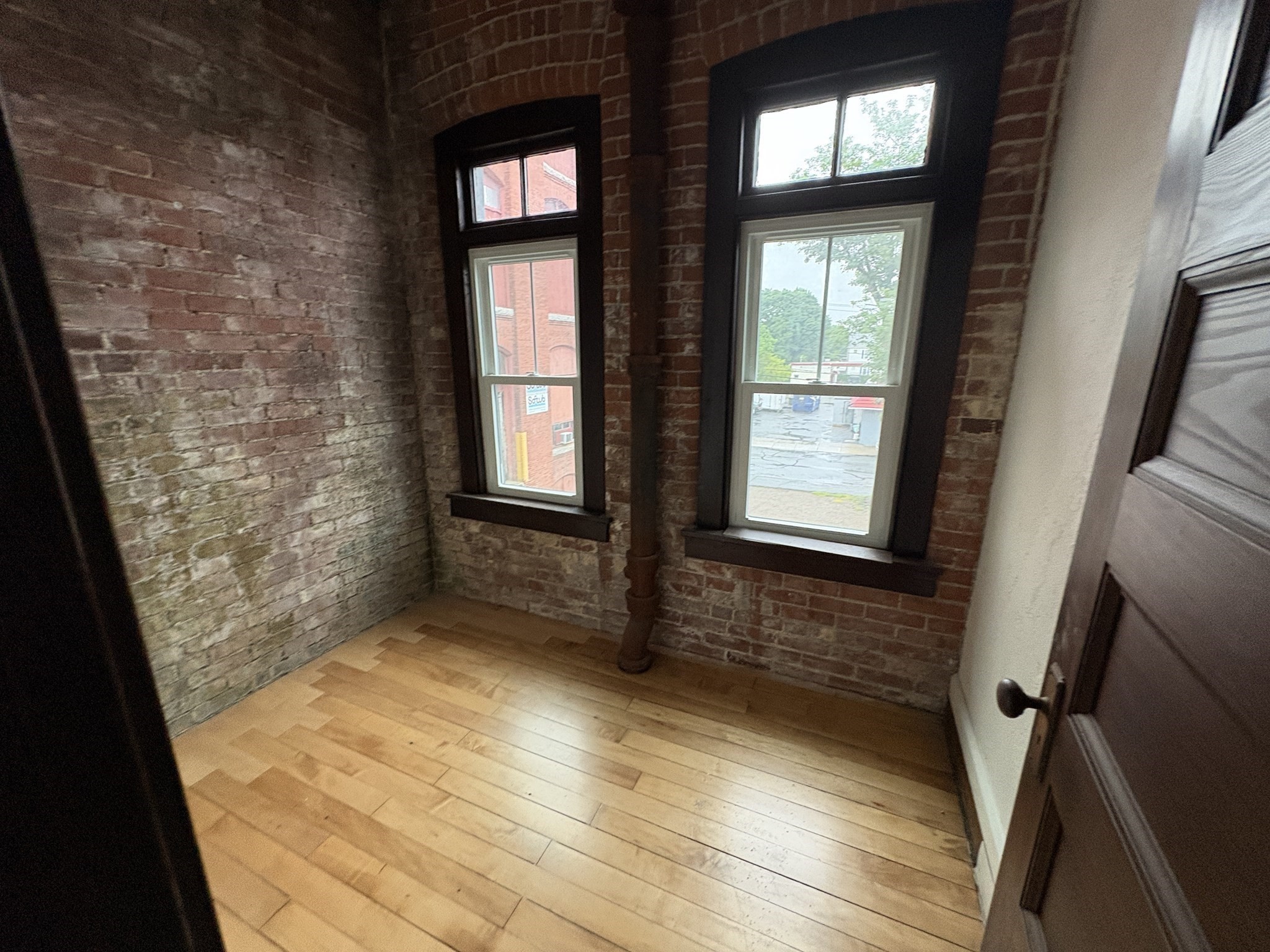 305 Nash Road Property Photo 11