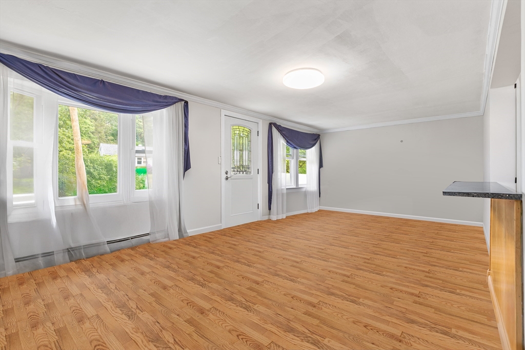 6 King Ter Property Photo 1