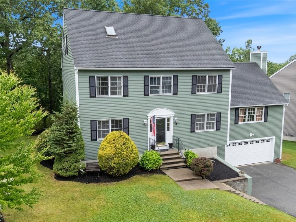 13 Towne Hill Rd Property Photo 1