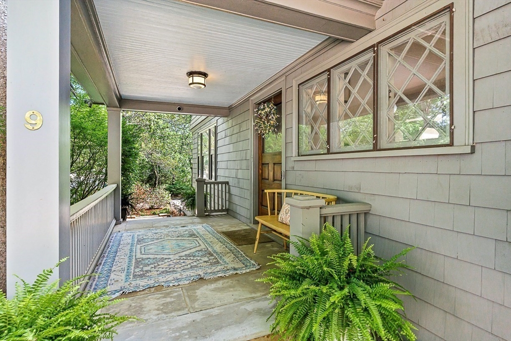 9 Lakeview Terrace Property Photo 7