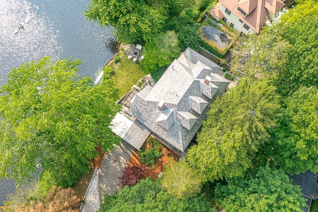9 Lakeview Terrace Property Photo 42