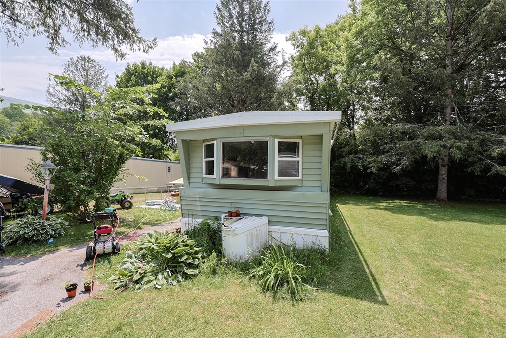 18 Apache Dr