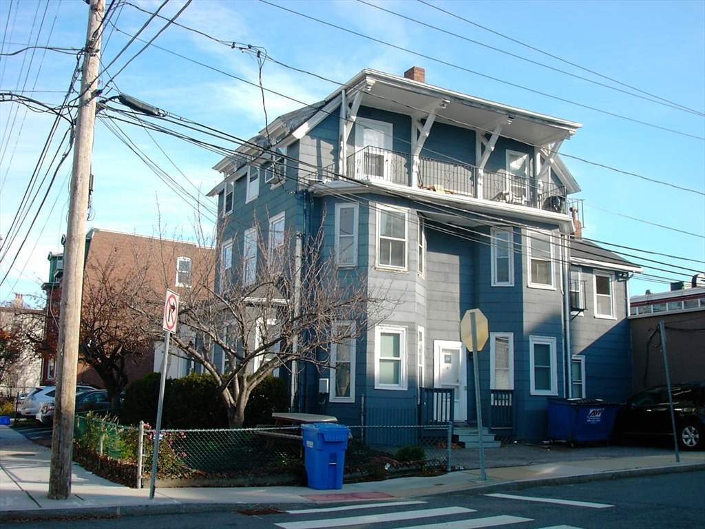 270-272 Sidney St. Property Photo 2