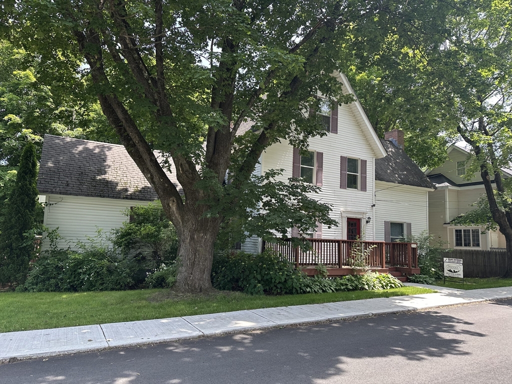 110 School St Property Photo 1