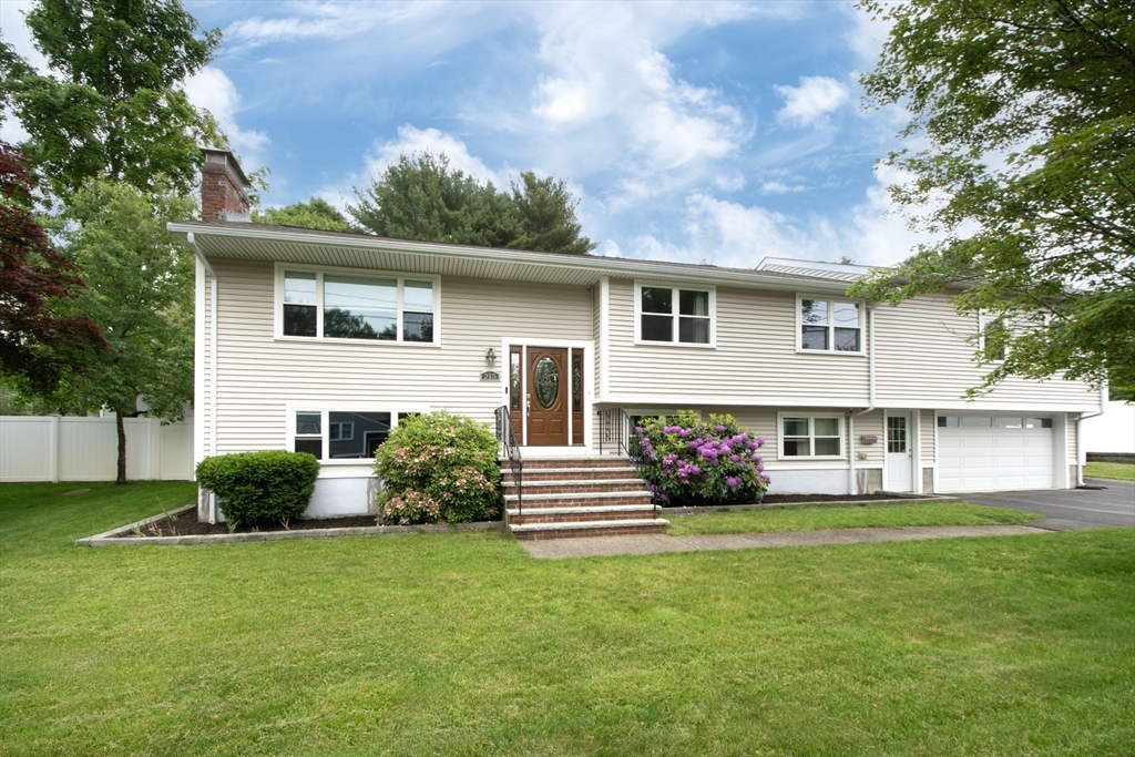 215 Alida Road Property Photo 1