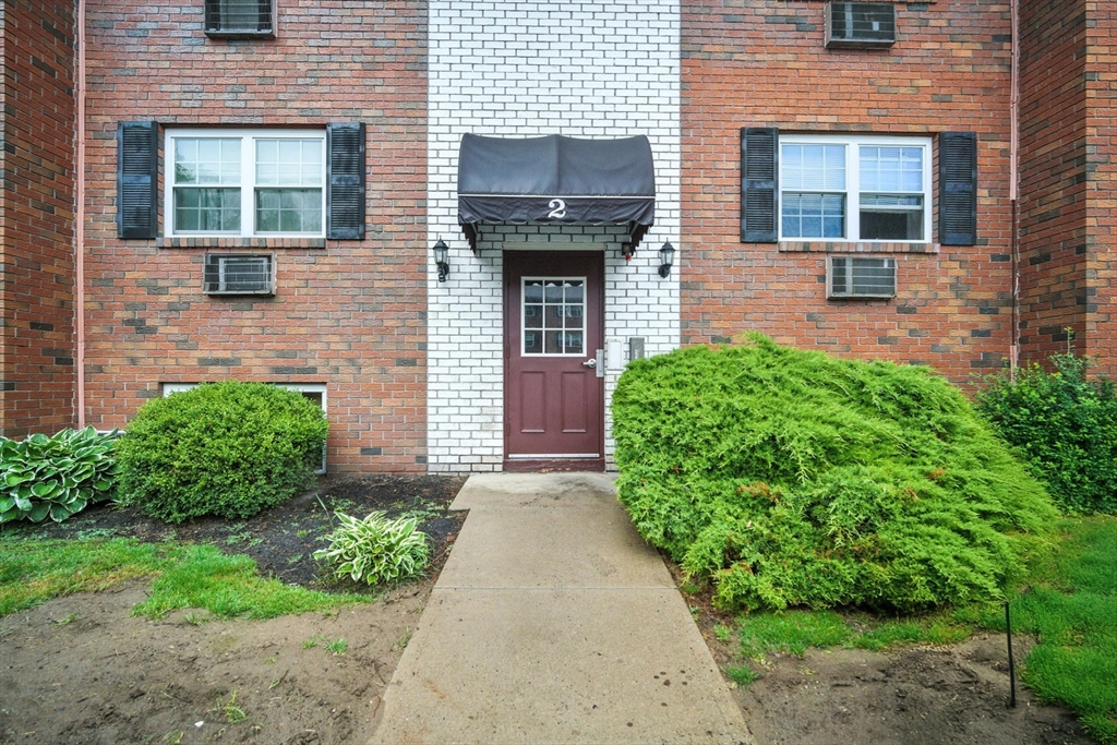 2 Maple Crest Cir # F Property Photo 1