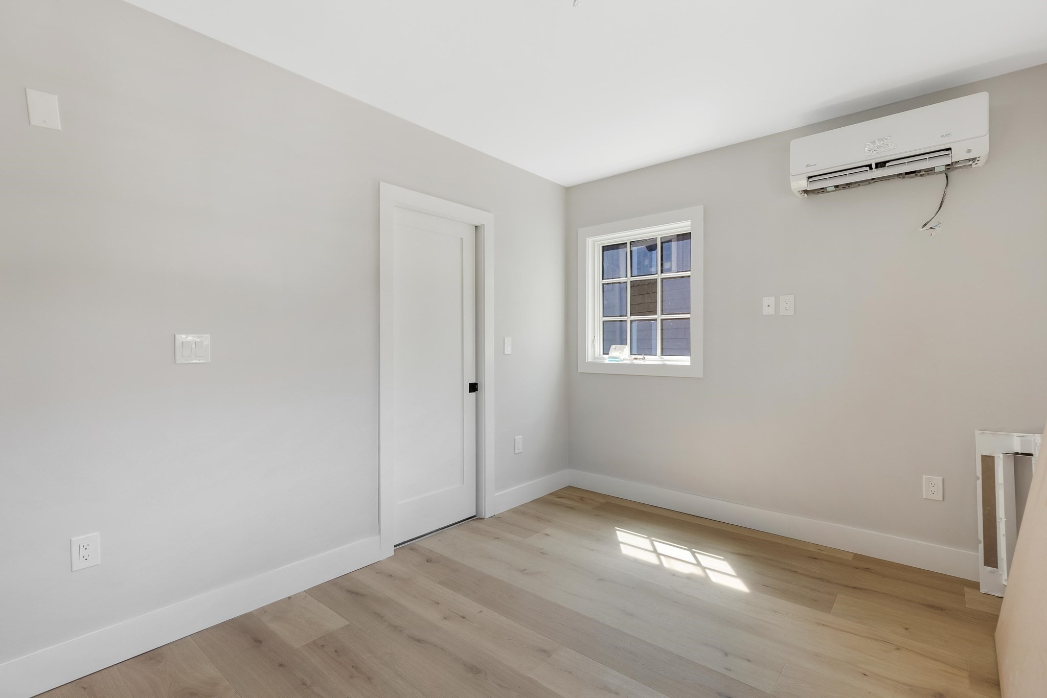 8 Crystal Street # 2 Property Photo 11