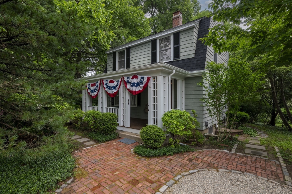 1437 Massachusetts Ave Property Photo 1