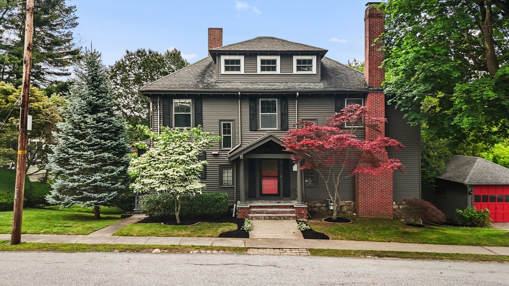 9 Maplewood Ter Property Photo 1