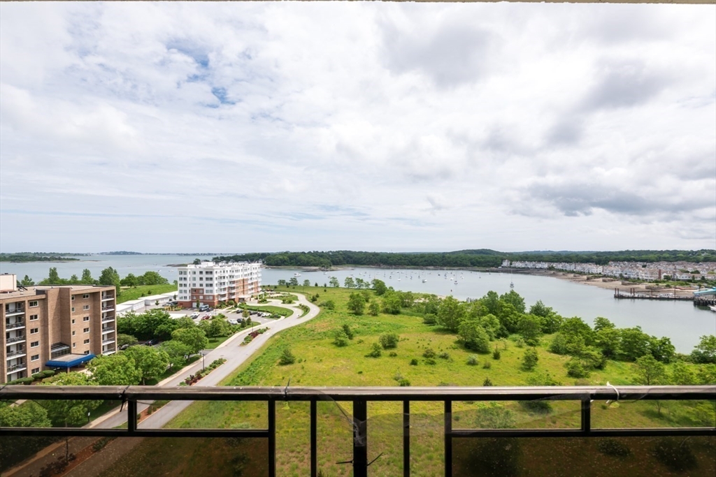73 Broad Reach Property Photo 1