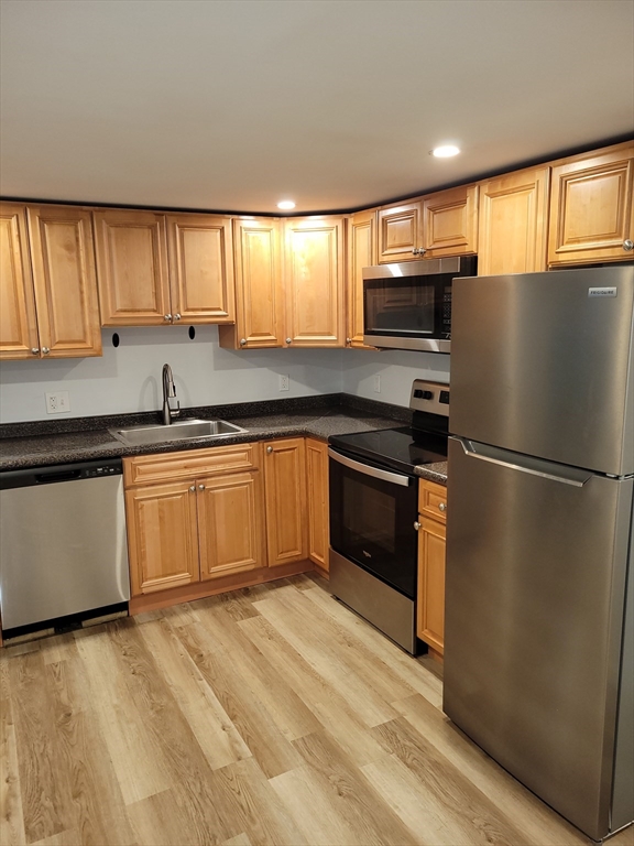 144 Savannah Avenue # 1B