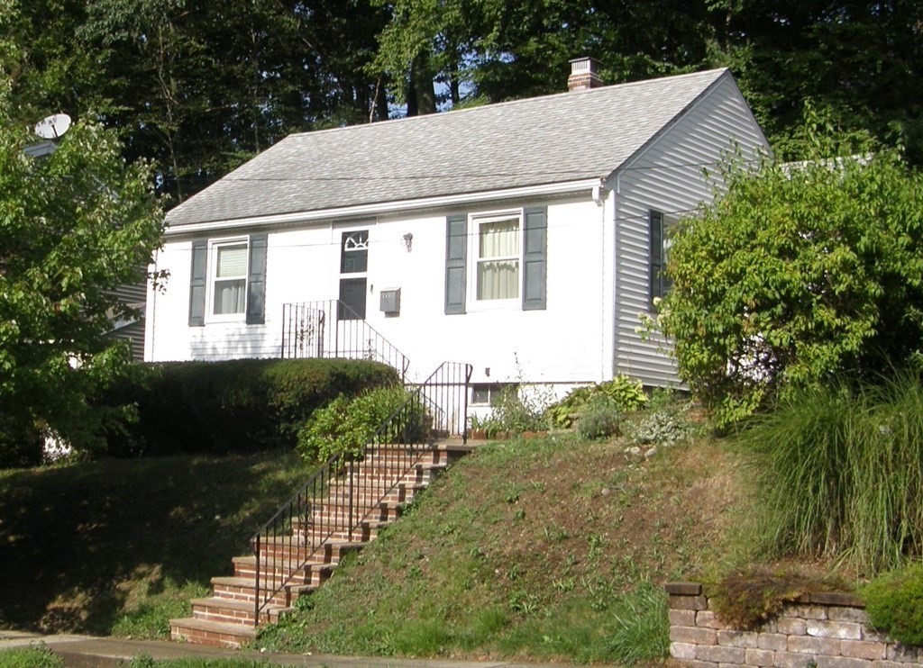 133 Deforest St Property Photo 1