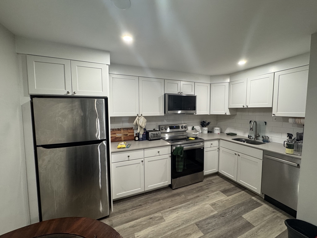 1395 Furnace Brook Parkway # 7 Property Photo 1