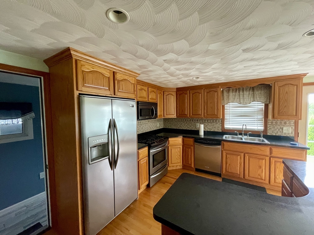 871 King St Property Photo 10