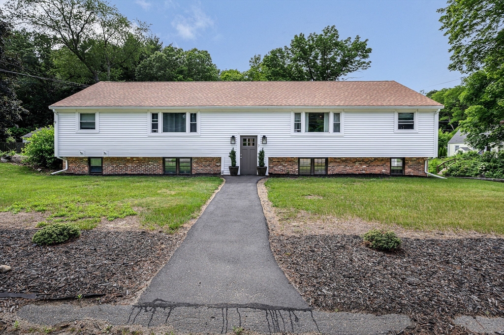 7 Washington St Property Photo 1