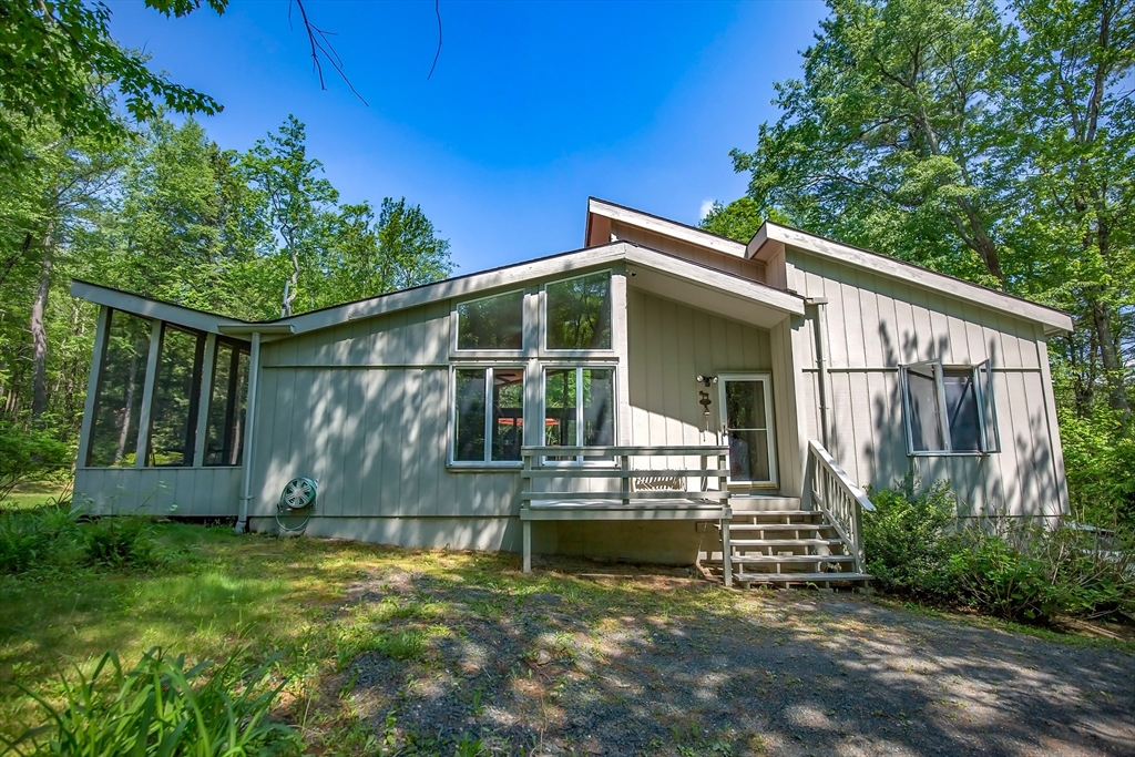 265 Fox Den Rd Property Photo 1