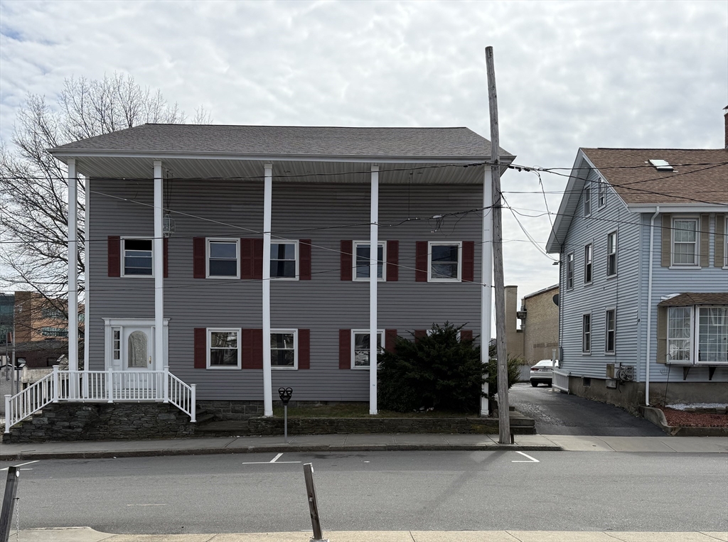 289 Bank St. Property Photo 1