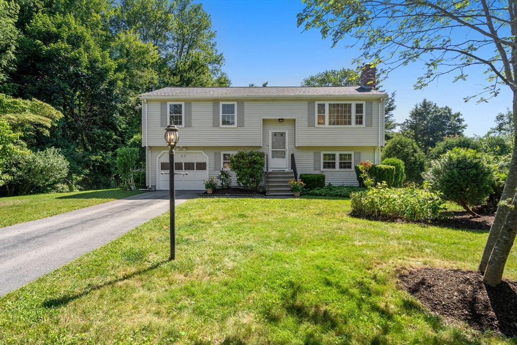 27 Nick Ln Property Photo 1