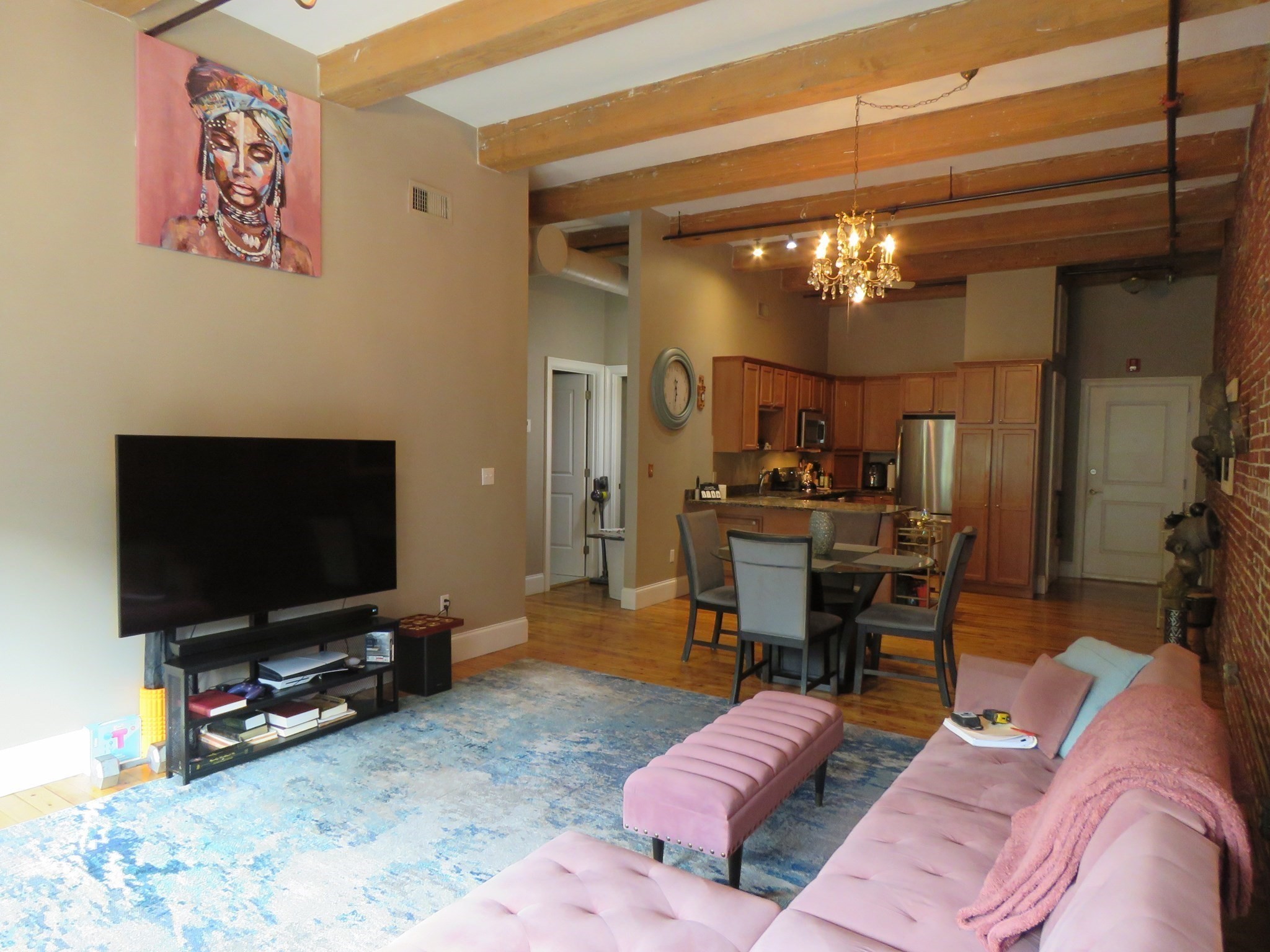61 Market St # 2b Property Photo 1