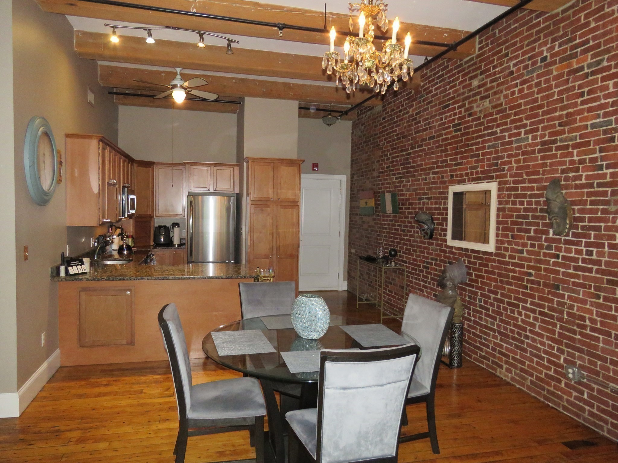 61 Market St # 2b Property Photo 6