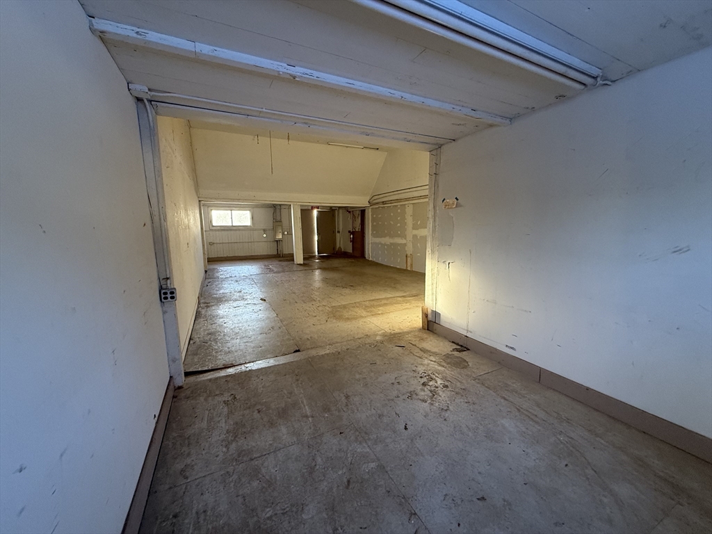 59 North St # C Property Photo 8