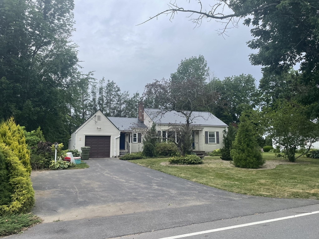 3 Paxton Rd