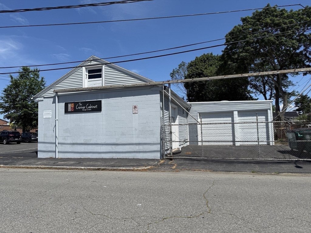 541 Concord St Property Photo 23