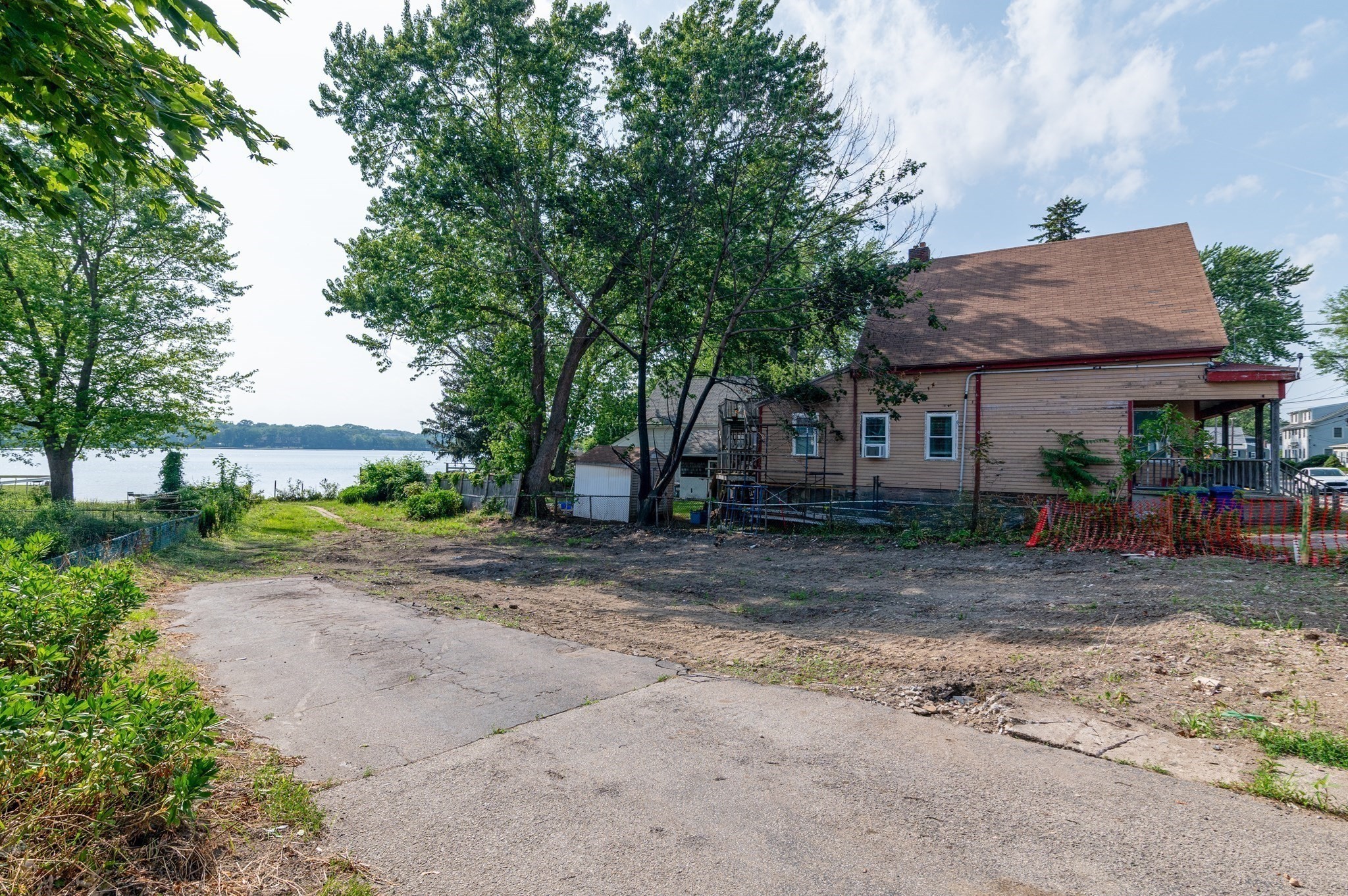 6 Franklin St Property Photo 7