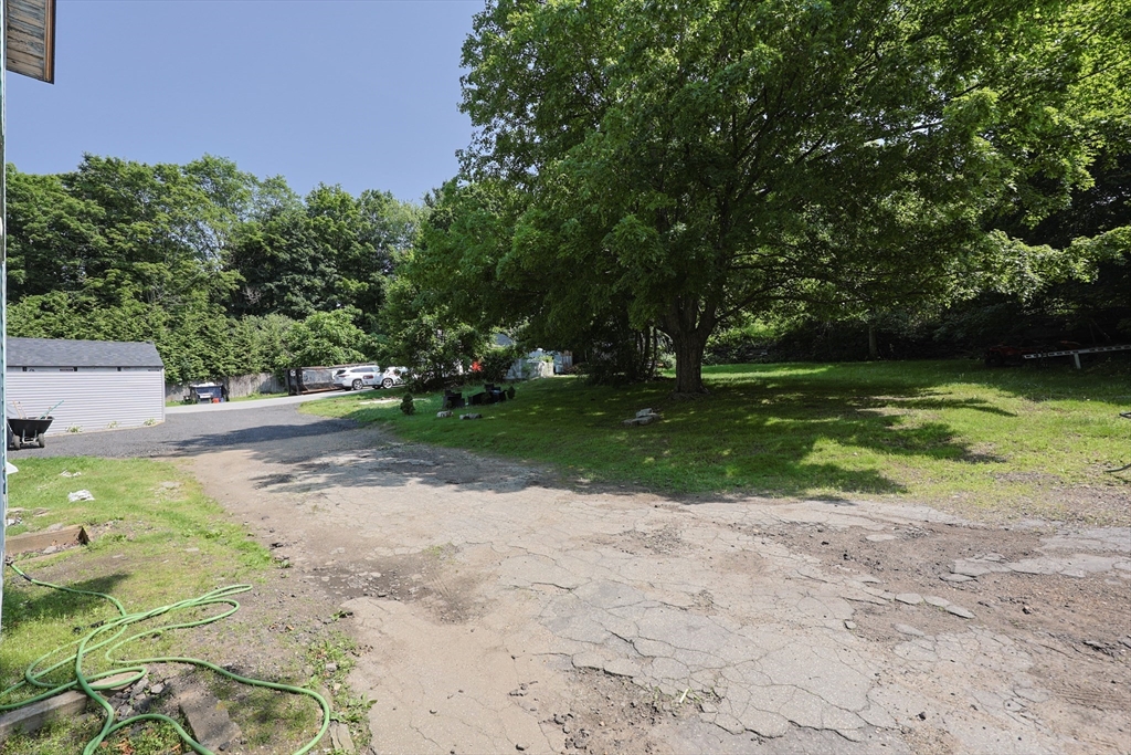 25 Elm St Property Photo 4