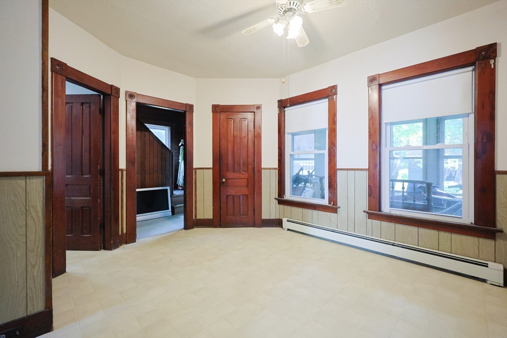 25 Elm St Property Photo 5