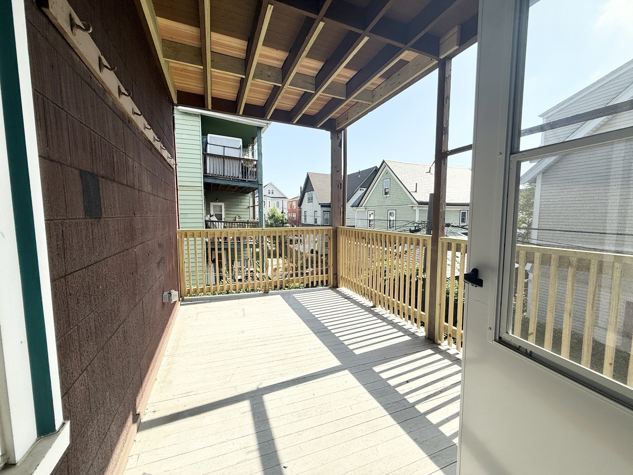 71 Saxton St # 3 Property Photo 10