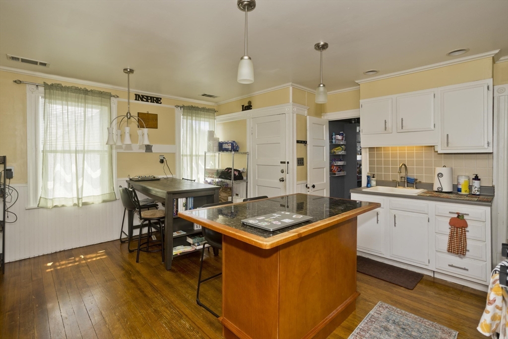 84 George Street Property Photo 4