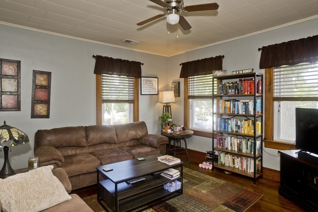 84 George Street Property Photo 10