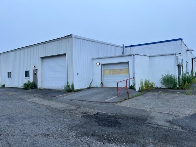 207 Highland Ave # B Property Photo 1