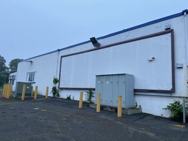 207 Highland Ave # B Property Photo 3