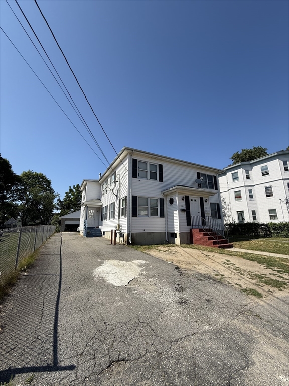 167 Whittenton St Property Photo 3