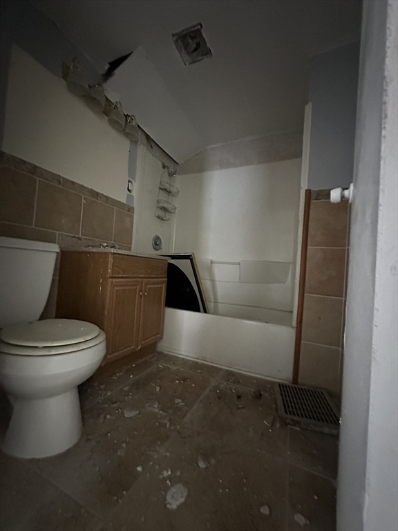 120-122 Sycamore St Property Photo 13