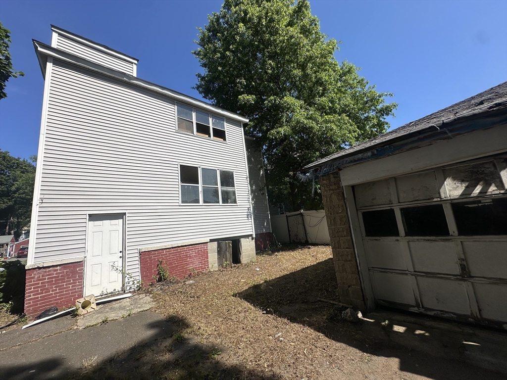 120-122 Sycamore St Property Photo 36