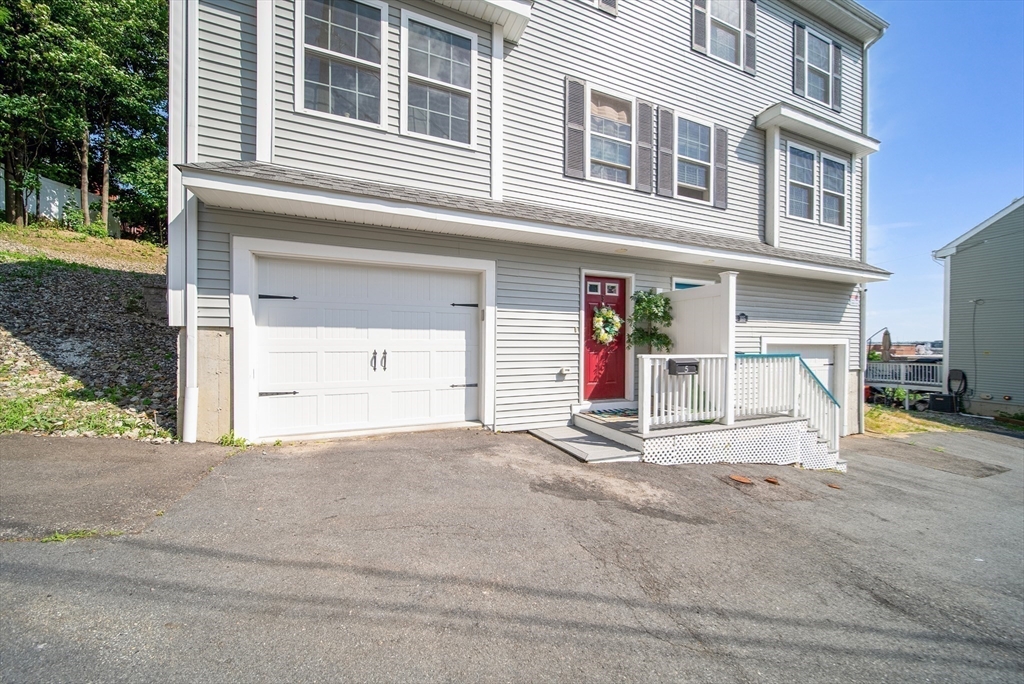 105 Prospect Street # 5 Property Photo 1