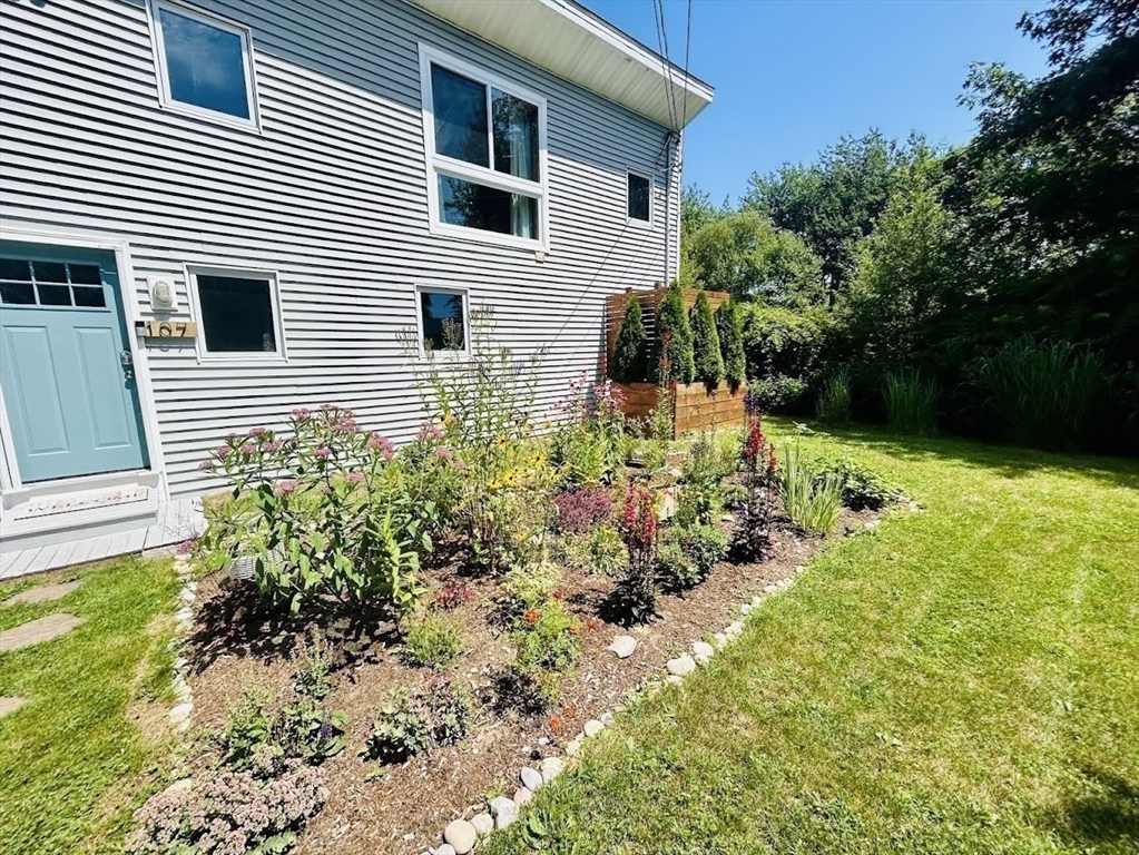 107 Dogwood St Property Photo 1