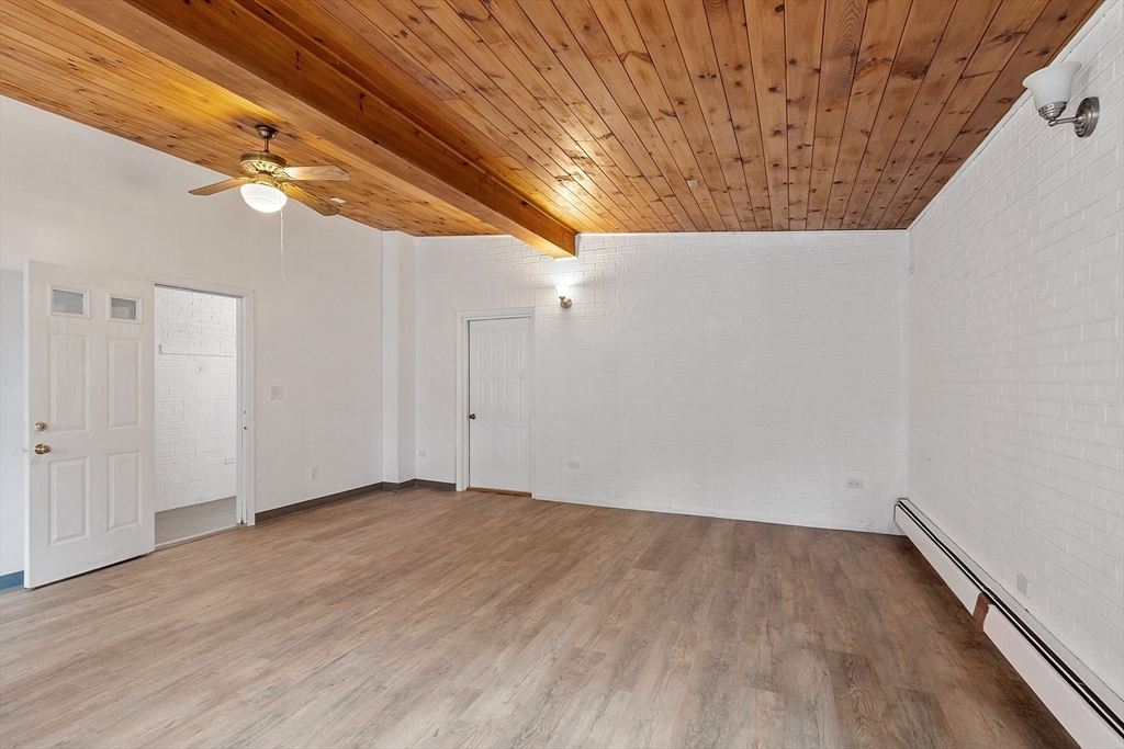 10 3rd Ave Property Photo 8
