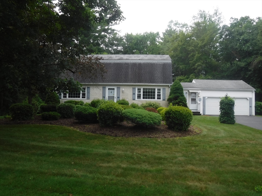 21 Old Orchard Rd Property Photo 1