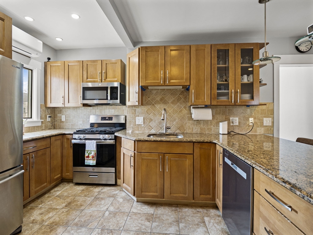 36 Highland Ave Property Photo 5