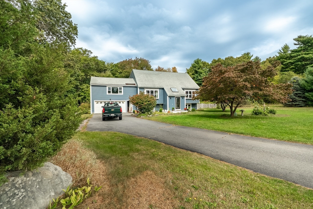 7 Eric Dr Property Photo 1