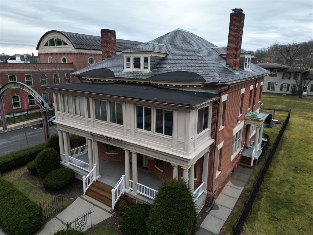 73 Chestnut St Property Photo 1