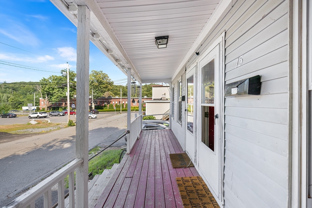 15 Cascade St Property Photo 14