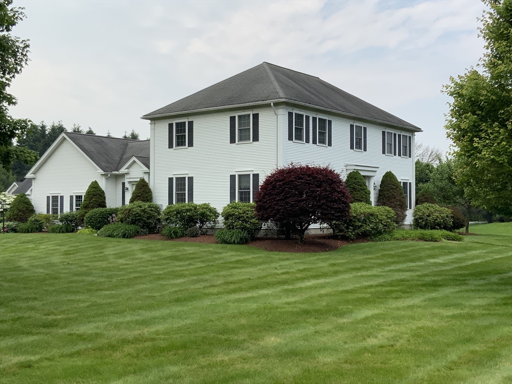 2 Robs Way Property Photo 1