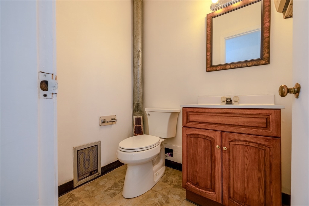 240 Shrewsbury Property Photo 7