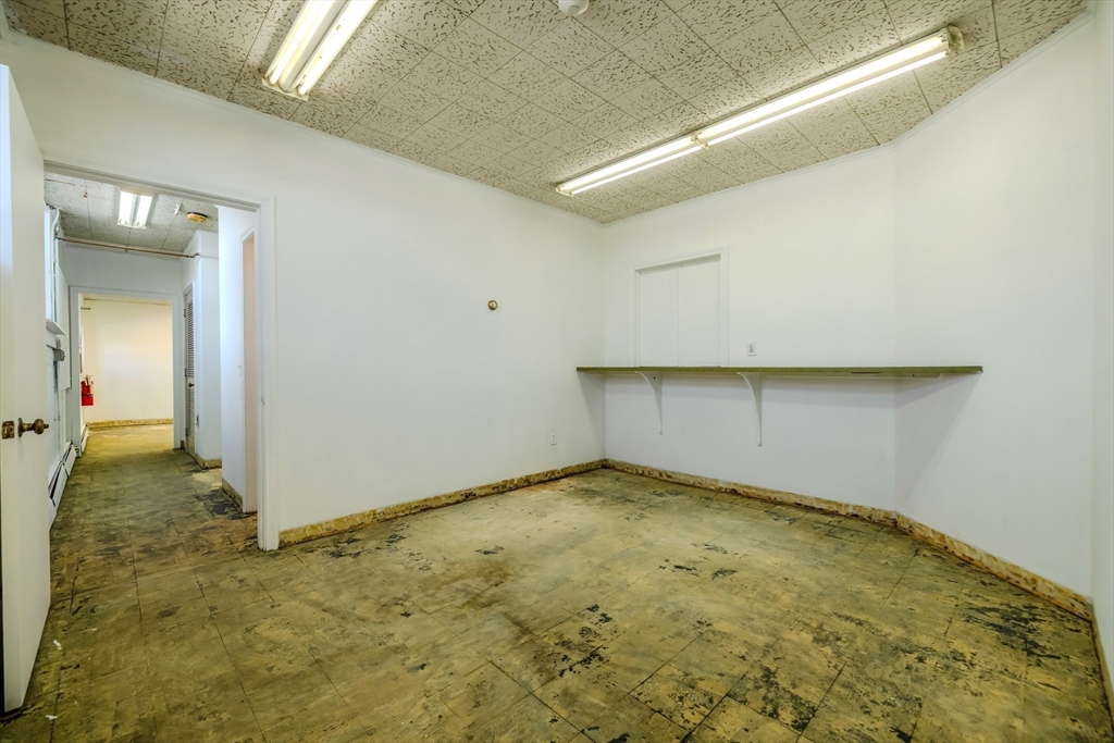 240 Shrewsbury Property Photo 8