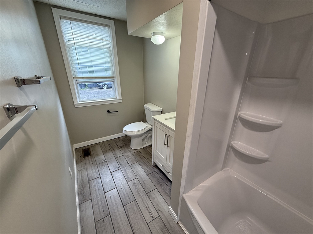 1728 Elmwood Ave Property Photo 21